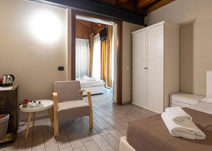 La Terrazza Sul 3* Пескьера-дель-Гарда