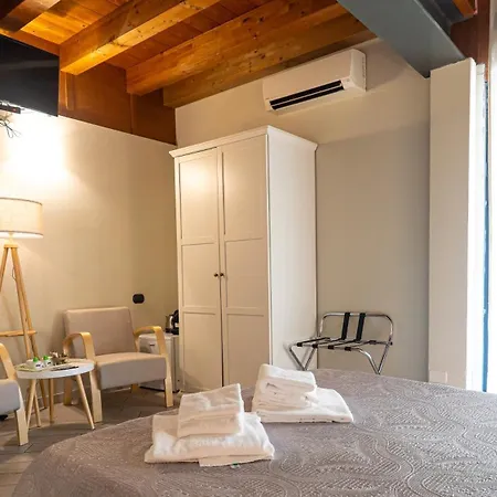 La Terrazza Sul 3* 佩斯基耶拉德加达